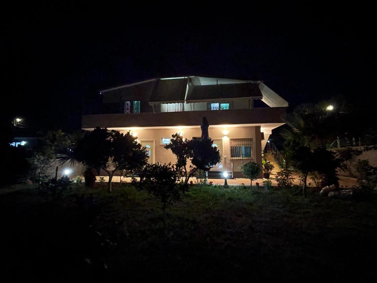 Vila Megi-Rent Room Vlorë Eksteriør bilde