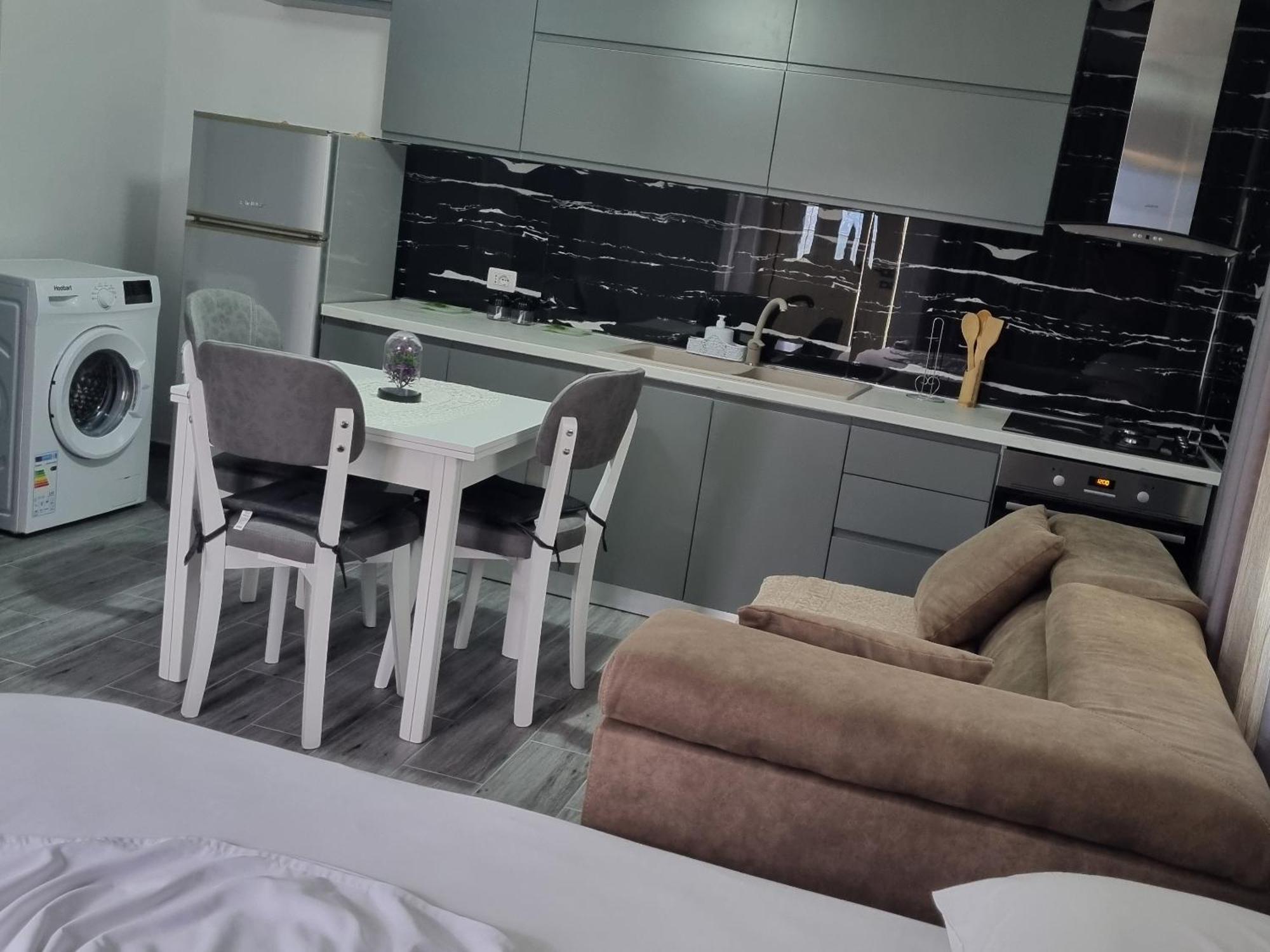 Vila Megi-Rent Room Vlorë Eksteriør bilde